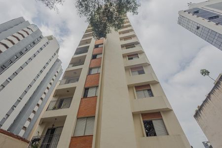 Apartamento à venda com 230m², 3 quartos e 3 vagasFachada
