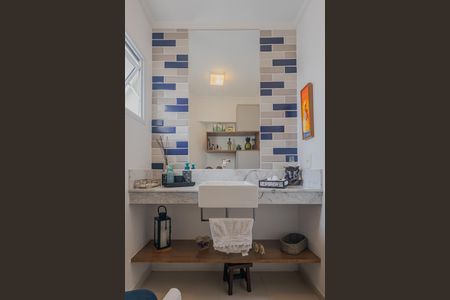 Apartamento à venda com 230m², 3 quartos e 3 vagasLavabo 1