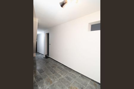 Casa para alugar com 201m², 2 quartos e 4 vagasCasa de baixo - Cozinha