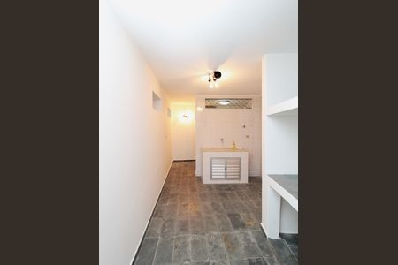 Casa para alugar com 201m², 2 quartos e 4 vagasCasa de baixo - Cozinha