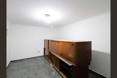 Casa para alugar com 201m², 2 quartos e 4 vagasCasa de baixo - Sala