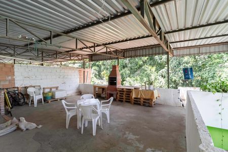 Casa para alugar com 120m², 2 quartos e 2 vagasTerraço