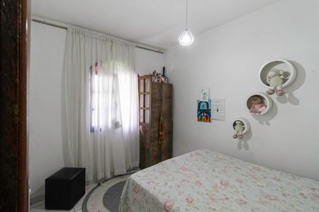 Casa para alugar com 120m², 2 quartos e 2 vagasQuarto