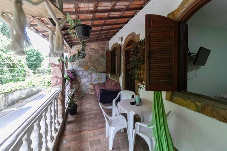 Casa para alugar com 120m², 2 quartos e 2 vagasVaranda