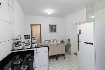 Casa para alugar com 120m², 2 quartos e 2 vagasCozinha