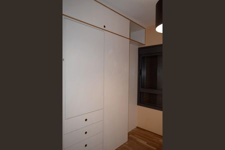 Apartamento para alugar com 72m², 2 quartos e 1 vagaQuarto