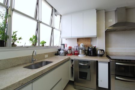 Apartamento à venda com 130m², 3 quartos e 2 vagasCozinha