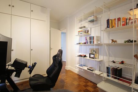 Apartamento à venda com 130m², 3 quartos e 2 vagasQuarto 1