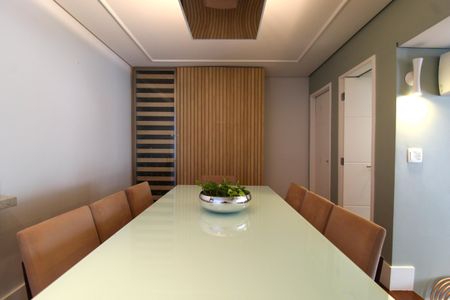 Apartamento à venda com 130m², 3 quartos e 2 vagasSala