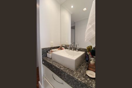 Apartamento à venda com 130m², 3 quartos e 2 vagasBanheiro Social