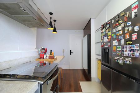 Apartamento à venda com 130m², 3 quartos e 2 vagasCozinha