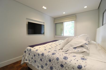 Apartamento à venda com 130m², 3 quartos e 2 vagasSuíte