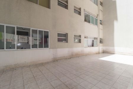 Apartamento à venda com 80m², 2 quartos e 1 vagaVista - Área de Serviço