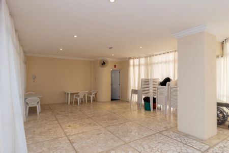 Apartamento à venda com 80m², 2 quartos e 1 vagaSalão de Festas