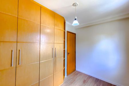 Apartamento à venda com 74m², 3 quartos e 1 vagaQuarto 2