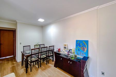 Apartamento à venda com 74m², 3 quartos e 1 vagaSala