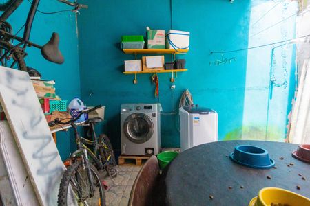 Casa para alugar com 180m², 2 quartos e 1 vagaÁrea de Serviço