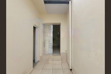 Casa à venda com 83m², 2 quartos e 1 vaga