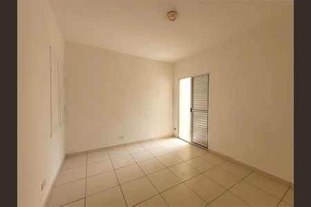 Casa à venda com 83m², 2 quartos e 1 vaga