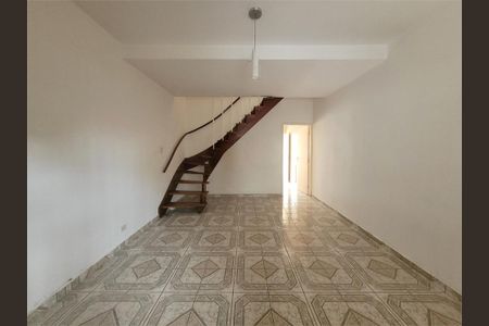 Casa à venda com 83m², 2 quartos e 1 vaga