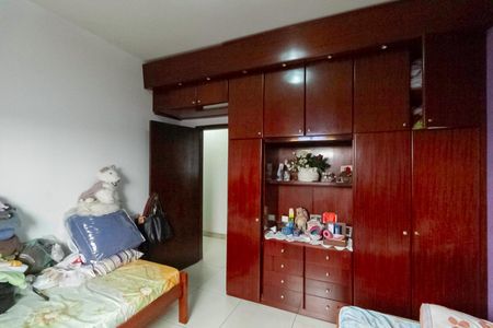 Casa à venda com 155m², 3 quartos e 2 vagas Casa à venda com 155m², 3 quartos e 2 vagasQuarto 1