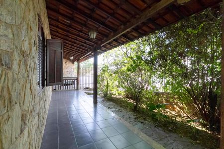 Casa à venda com 155m², 3 quartos e 2 vagas Casa à venda com 155m², 3 quartos e 2 vagasÁrea Externa