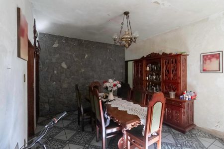 Casa à venda com 155m², 3 quartos e 2 vagas Casa à venda com 155m², 3 quartos e 2 vagasCopa