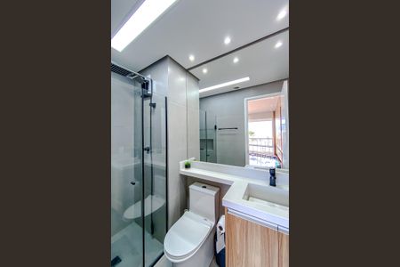 Casa de condomínio à venda com 48m², 2 quartos e 1 vagaBanheiro