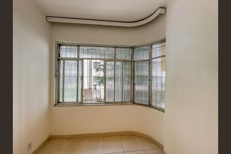 Apartamento à venda com 55m², 2 quartos e sem vagaSala