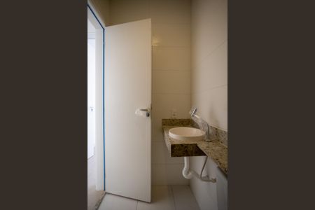 Casa para alugar com 80m², 2 quartos e sem vaga Casa para alugar com 80m², 2 quartos e sem vagaBanheiro Social