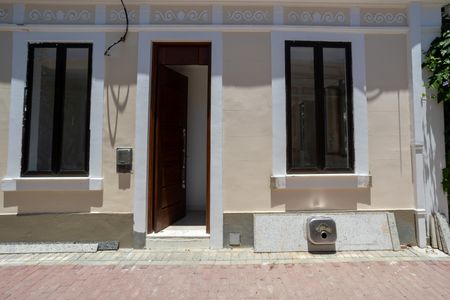 Casa para alugar com 80m², 2 quartos e sem vaga Casa para alugar com 80m², 2 quartos e sem vagaFachada