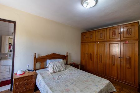 Casa à venda com 125m², 4 quartos e 2 vagasSuíte 1