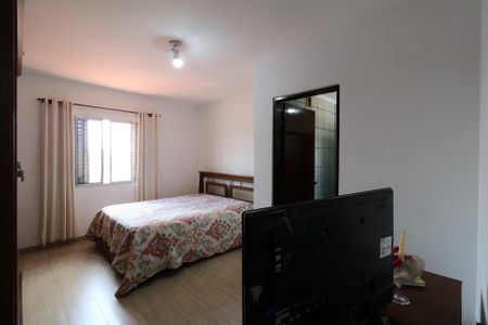 Casa à venda com 200m², 3 quartos e 2 vagasSuíte