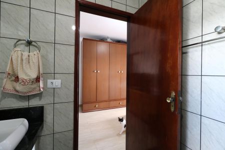 Casa à venda com 200m², 3 quartos e 2 vagasBanheiro da Suíte