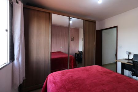 Casa à venda com 200m², 3 quartos e 2 vagasQuarto 1