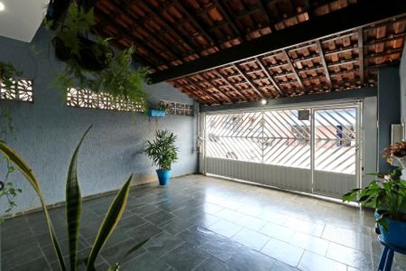 Casa à venda com 200m², 3 quartos e 2 vagasGaragem