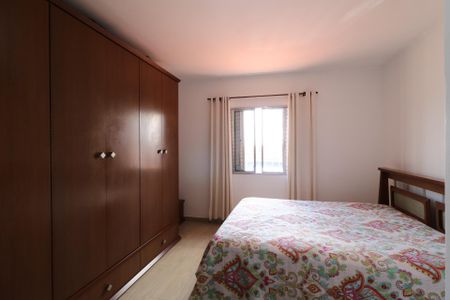 Casa à venda com 200m², 3 quartos e 2 vagasSuíte