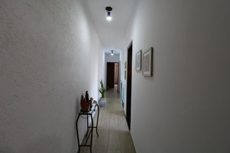 Casa à venda com 200m², 3 quartos e 2 vagasCorredor piso superior