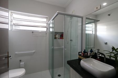 Casa à venda com 200m², 3 quartos e 2 vagasBanheiro Social