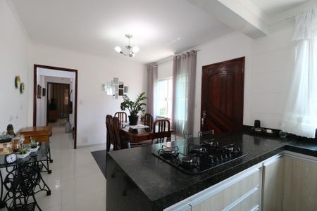 Casa à venda com 200m², 3 quartos e 2 vagasCozinha