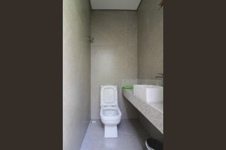 Casa à venda com 192m², 3 quartos e 2 vagasLavabo