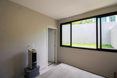 Casa à venda com 192m², 3 quartos e 2 vagasSuíte 2