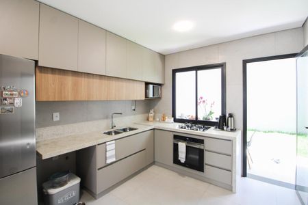 Casa à venda com 192m², 3 quartos e 2 vagasCozinha