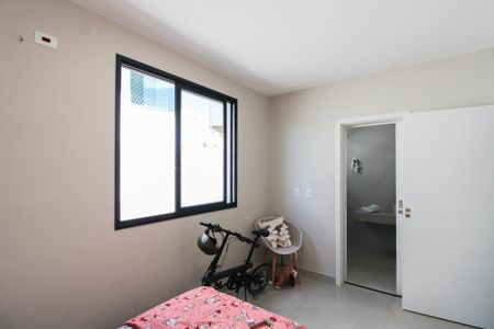 Casa à venda com 192m², 3 quartos e 2 vagasSuíte 3