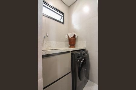 Casa à venda com 192m², 3 quartos e 2 vagasÁrea de Serviço e Despensa