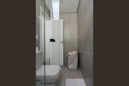 Casa à venda com 192m², 3 quartos e 2 vagasBanheiro da Suíte 1