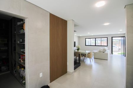 Casa à venda com 192m², 3 quartos e 2 vagasCozinha