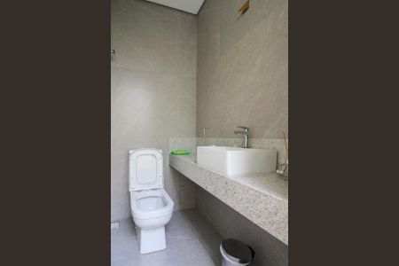 Casa à venda com 192m², 3 quartos e 2 vagasLavabo