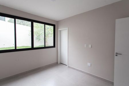 Casa à venda com 192m², 3 quartos e 2 vagasSuíte 2