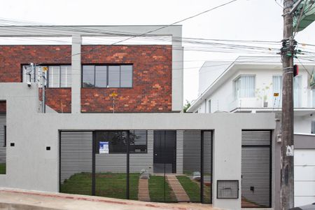 Casa à venda com 192m², 3 quartos e 2 vagasFachada